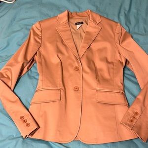 J Crew Tan/Khaki 2 piece suit. Like new. Size 2.